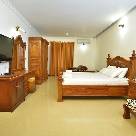 Hotel Queensbury Malabe Kaduwela Ngoại thất bức ảnh