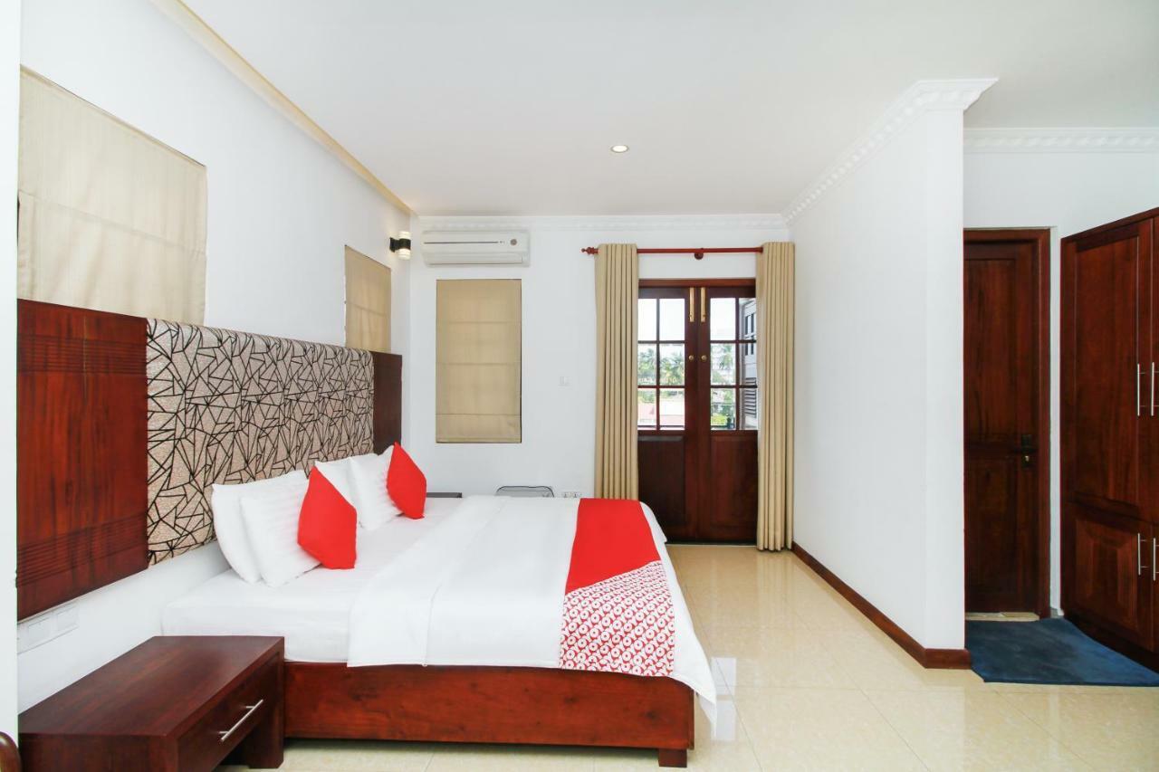 Hotel Queensbury Malabe Kaduwela Ngoại thất bức ảnh
